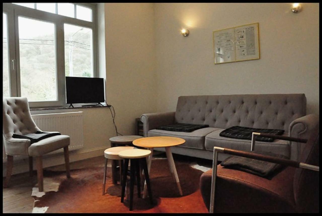 Een Thuis In De Condroz Waulsort Exteriör bild
