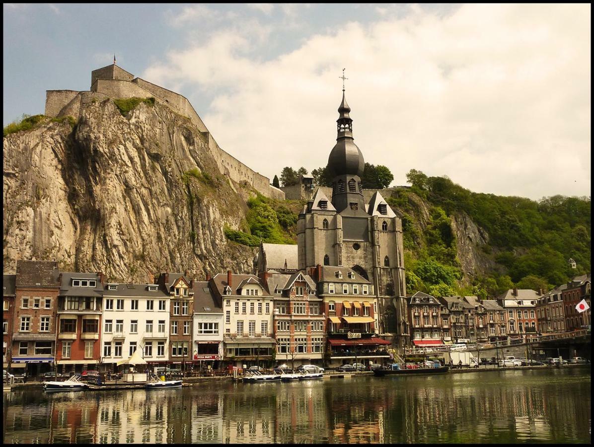 Een Thuis In De Condroz Waulsort Exteriör bild